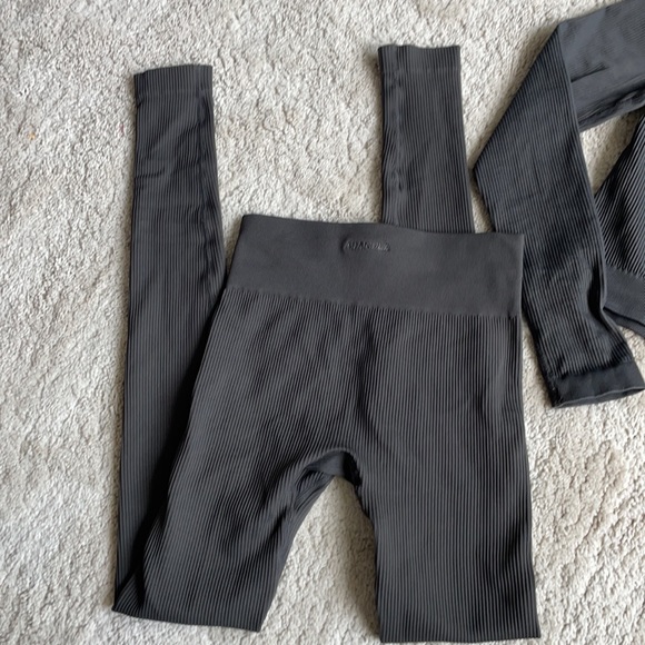 Adanola ribbed set - Medium long sleeve, XS leggings - Picture 2 of 6